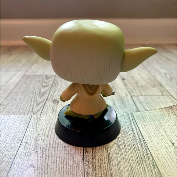 Funko Pop! Star Wars Yoda Bobble-Head 02 - Picture 6 of 7